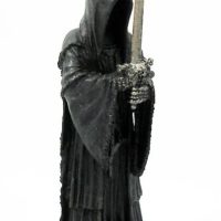 the-lord-of-the-rings—eaglemoss—-105-ringwraith-with-morgul-blade-at-bree-p-image-361202-grande 