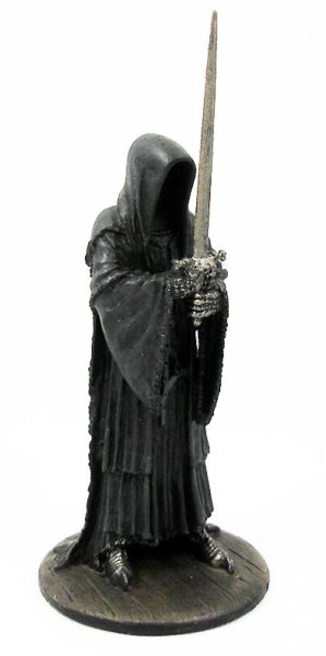 the-lord-of-the-rings—eaglemoss—-105-ringwraith-with-morgul-blade-at-bree-p-image-361202-grande